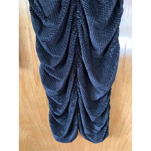 MinkPink Chaima‎ Ruched Mini Dress in Black Size S - Picture 7 of 12